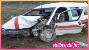 3 وفيات في حادث انقلاب سيارة أجرة ''لواج'