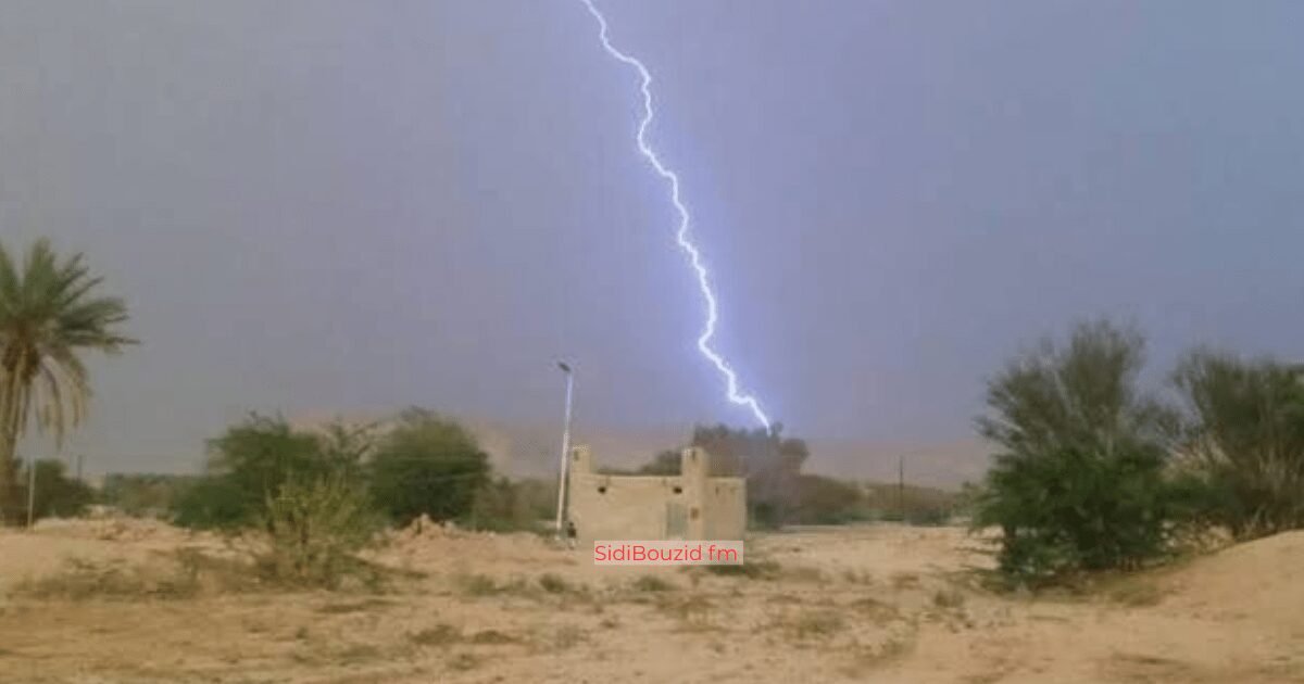 وفاة شاب بصاعقة رعدية قبل أذان المغرب